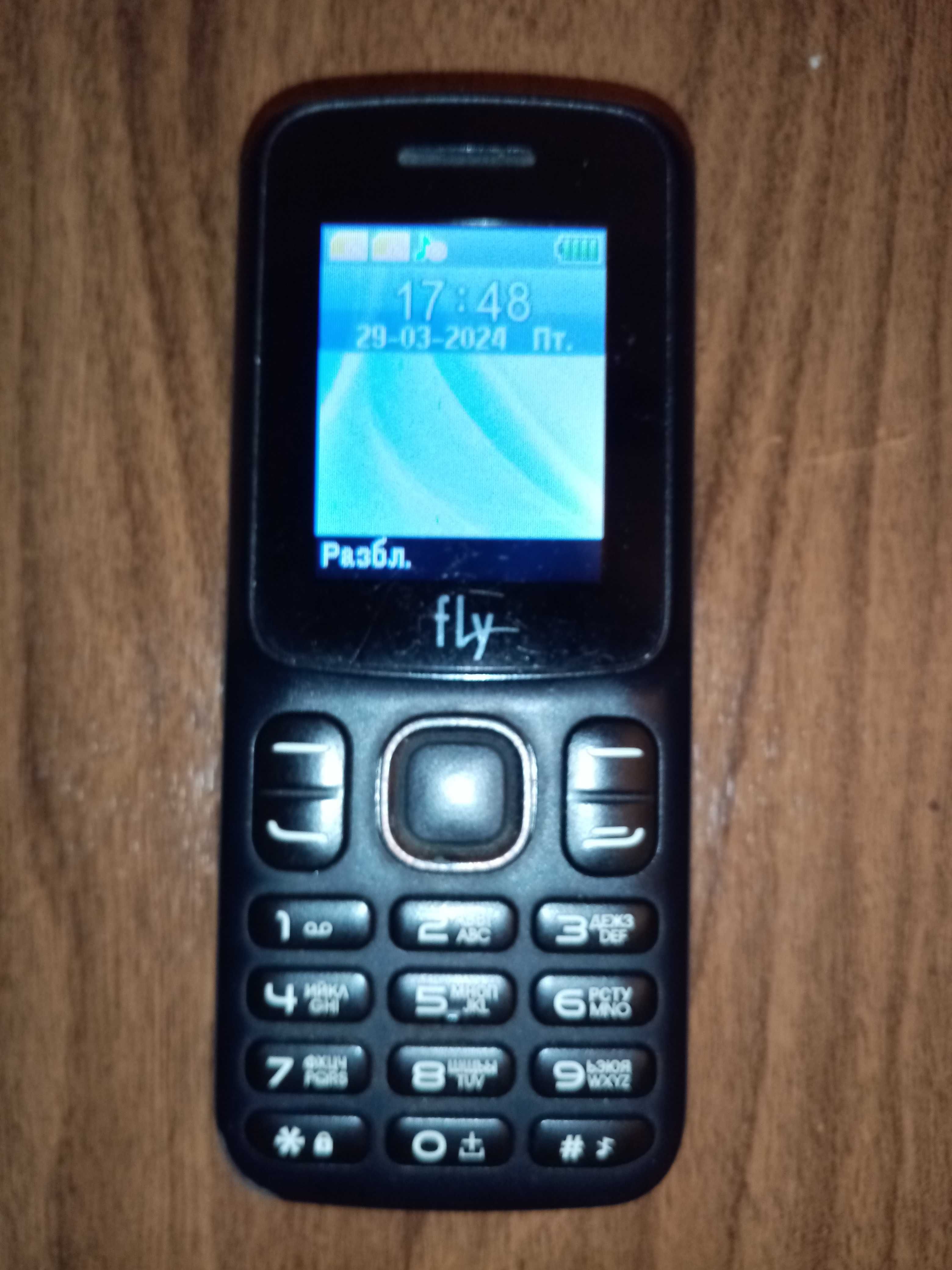Продам  моб. телефон   FLY - FF180