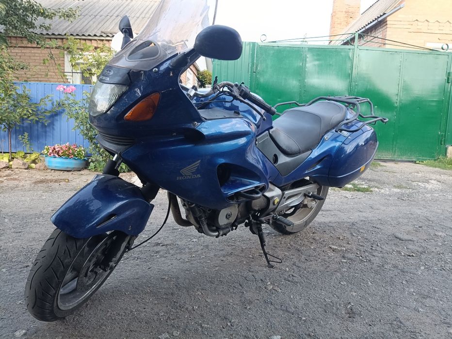 Продам  легенду доріг  мотоцикл  Honda NT 650v deauville