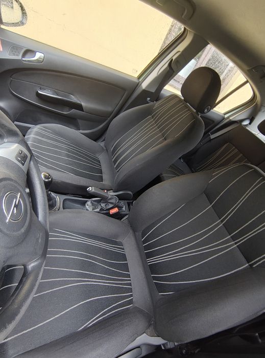 Opel Corsa D 2009r