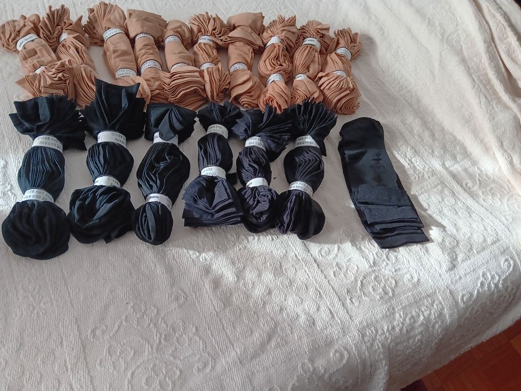 Mini-meia para senhora em preto e cor de pele