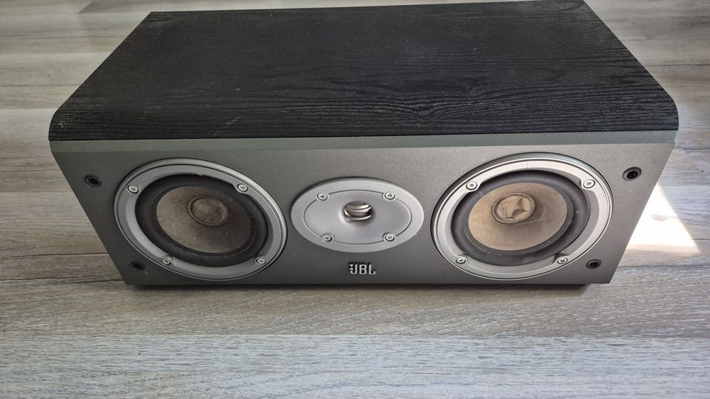 Glosnok  centralny JBL