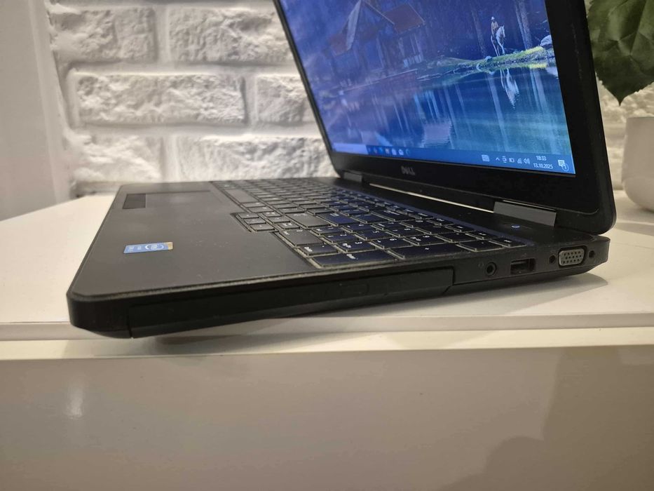 MOCNY Dell E5540 i5/16GbDDR/256SSD-Nowy/IntelHD/BATERIA-Nowa