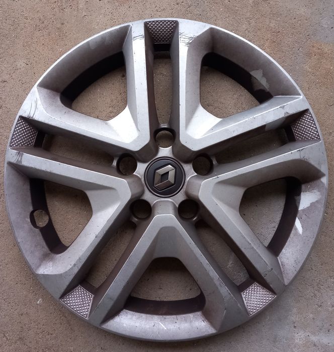 Vende se 3 tampões de roda Renault  j16