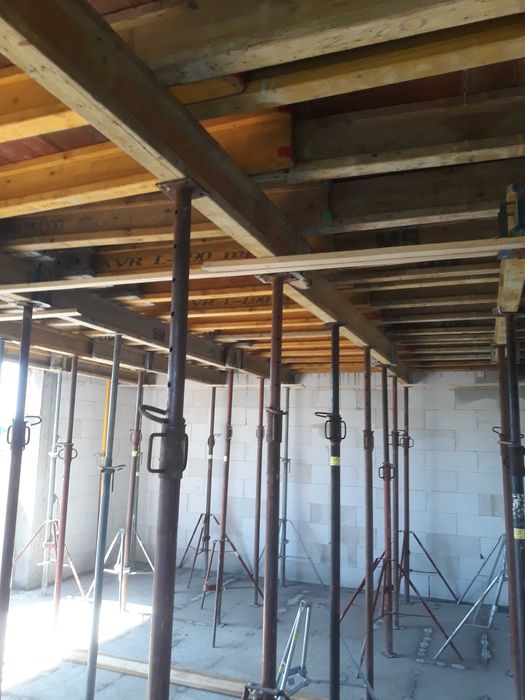 Wynajem Wypożyczalnia Szalunków stropowych Stemple płyty szalunki