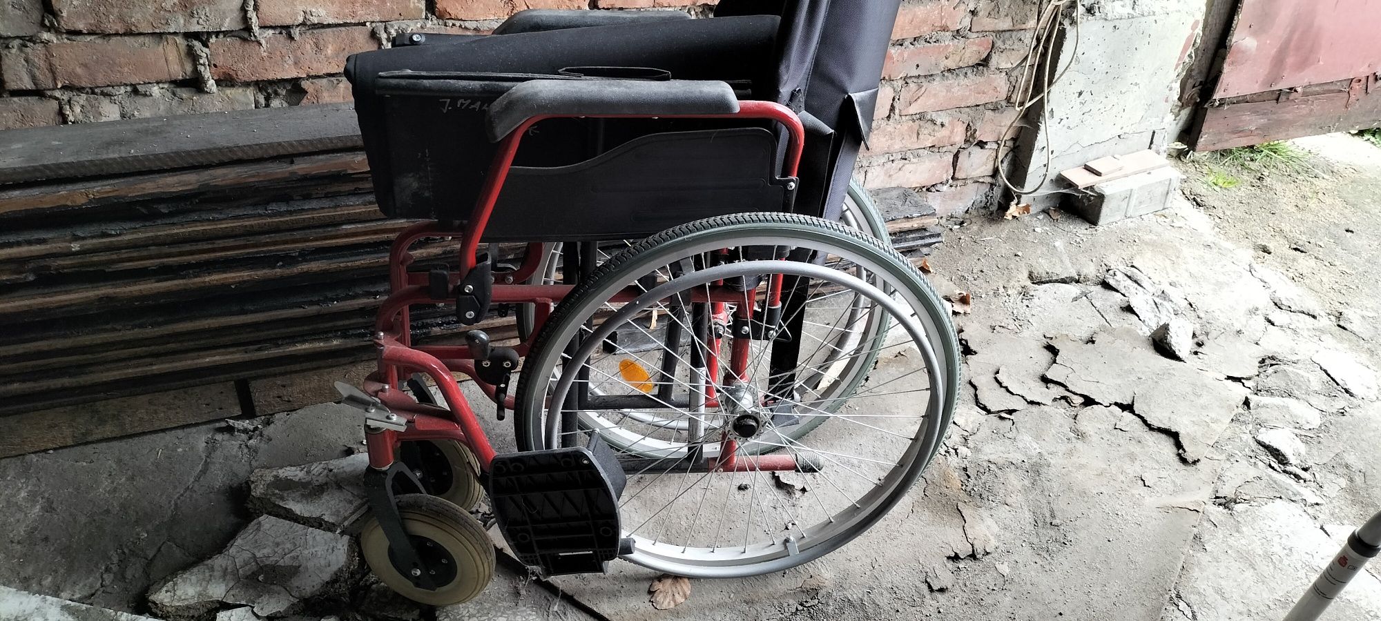 Sprzedam wózek inwalidzki