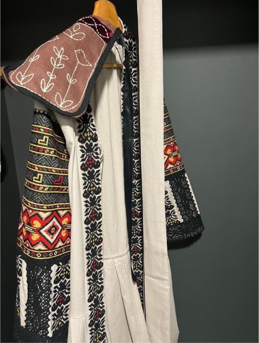 Вишита сукня, вишиванка