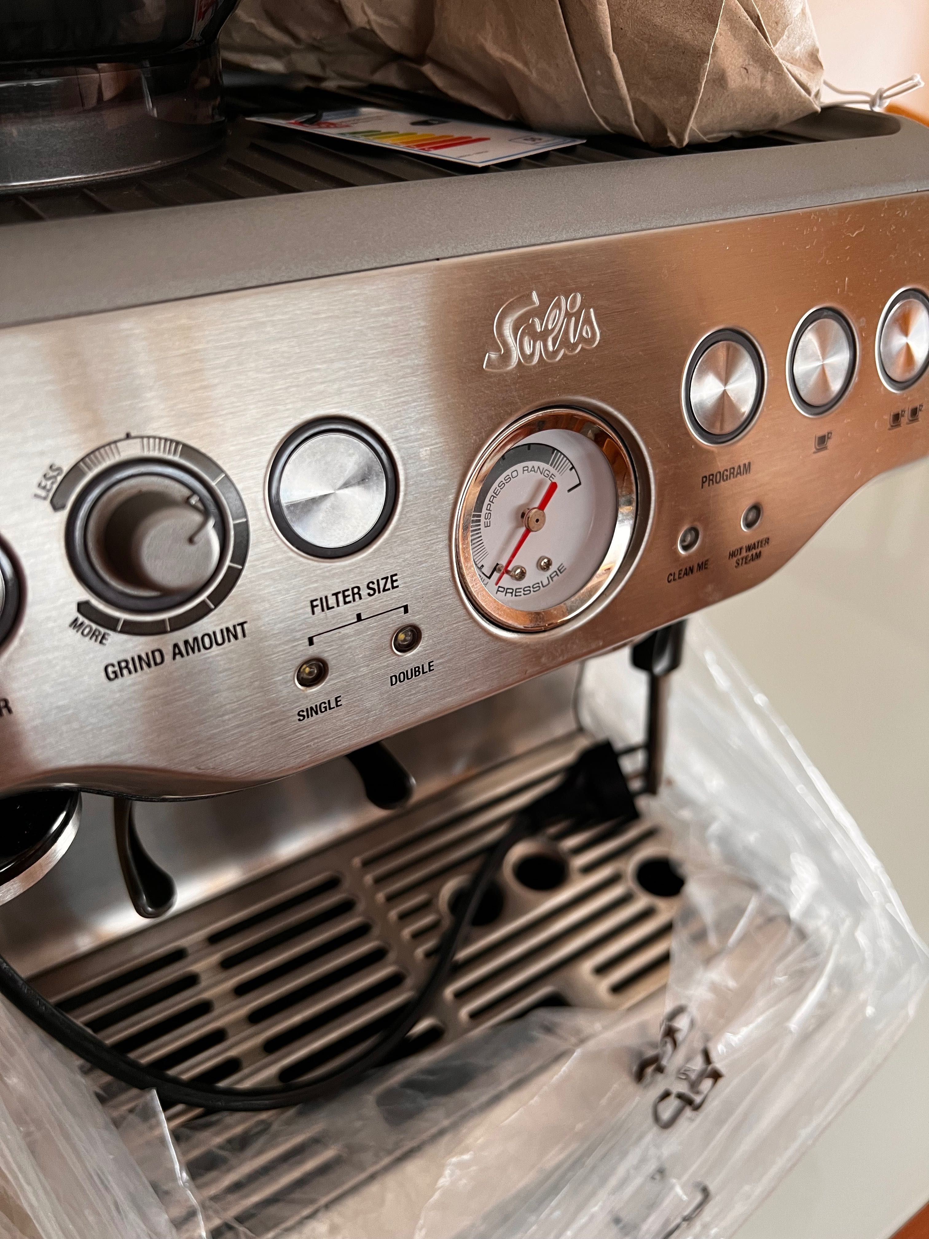 Máquina de Café Solis Grind & Infuse Pro 115A