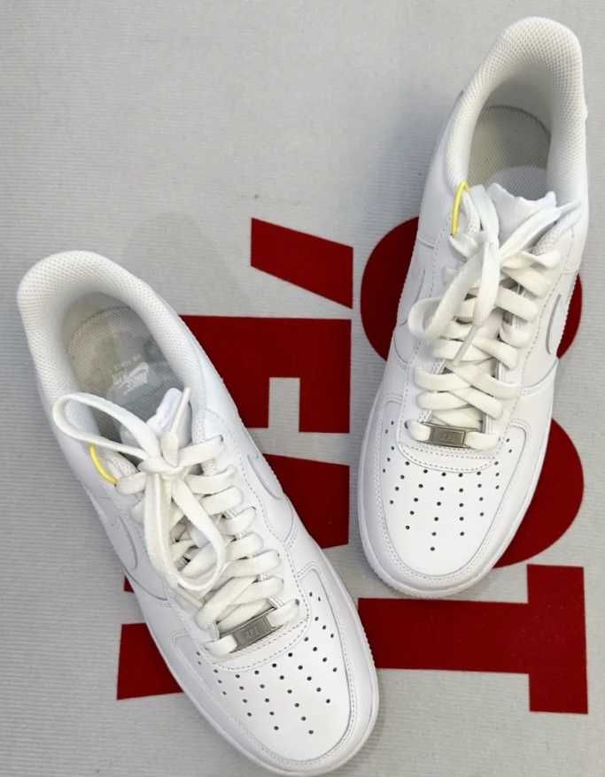 Uniseks/Trampki/Damskie/Nike Air Force 1 Low '07 White R.44