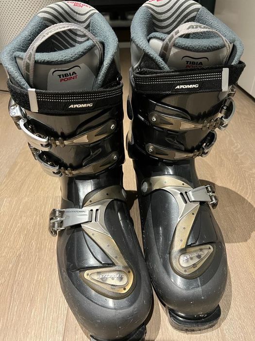 Buty narciarskie Atomic rozmiar 30,5-32,0 dla początkujących, flex 60