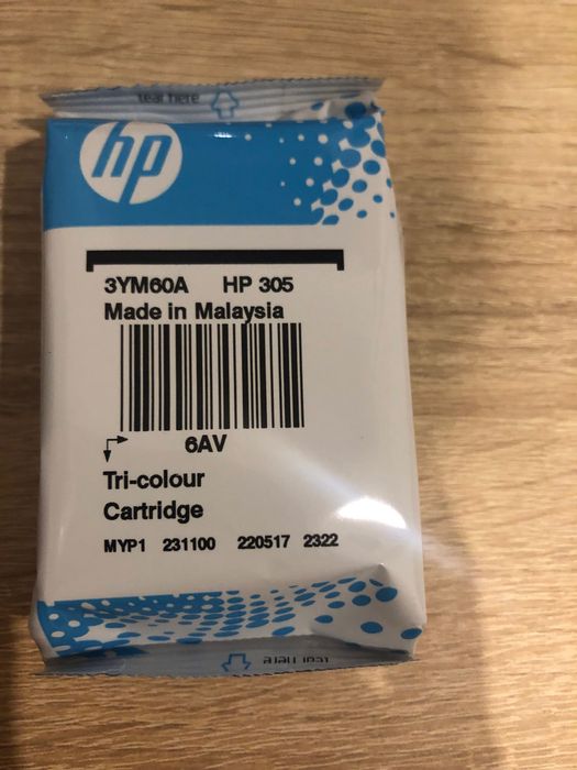 Oryginalny tusz do drukarki HP 305 kolor.