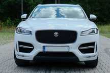 Jaguar F-Pace R Sport AWD sam parkuje