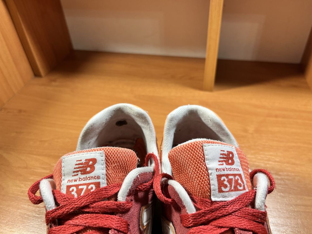 кросівки new balance 373