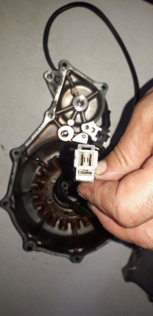 Honda transalp PD06 iskrownik alternator