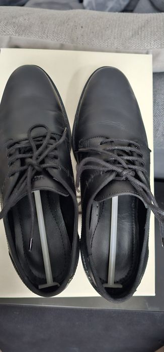 Skórzane buty komunijne Lasocki (w zestawie rękawiczki)