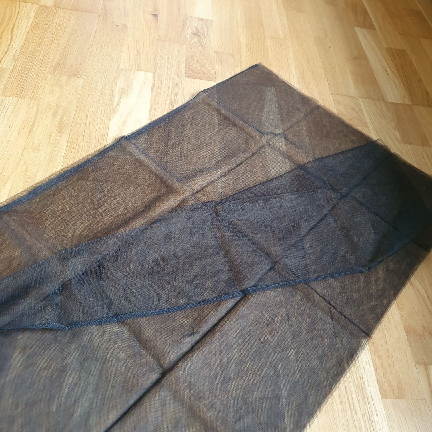 Arkusz cienkiej tkaniny koronkowej czarna 100x150