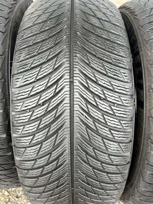 Резина зимова 235 45 r18 michelin