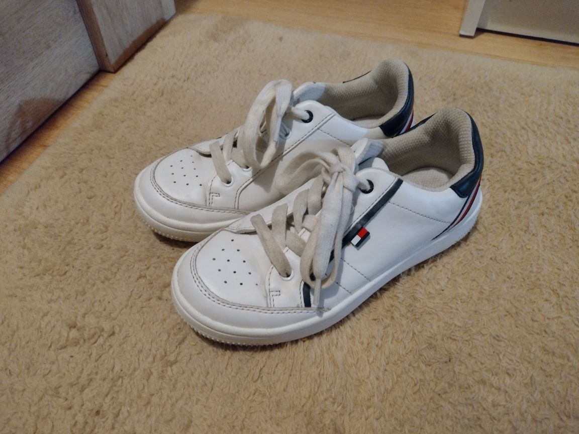 Buty Tommy Hilfiger dla chłopca rozmiar 32