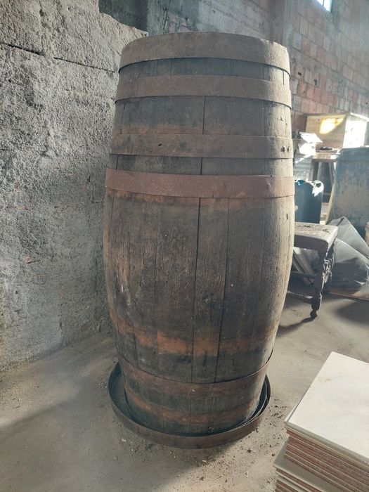 Pipa de vinho antiga