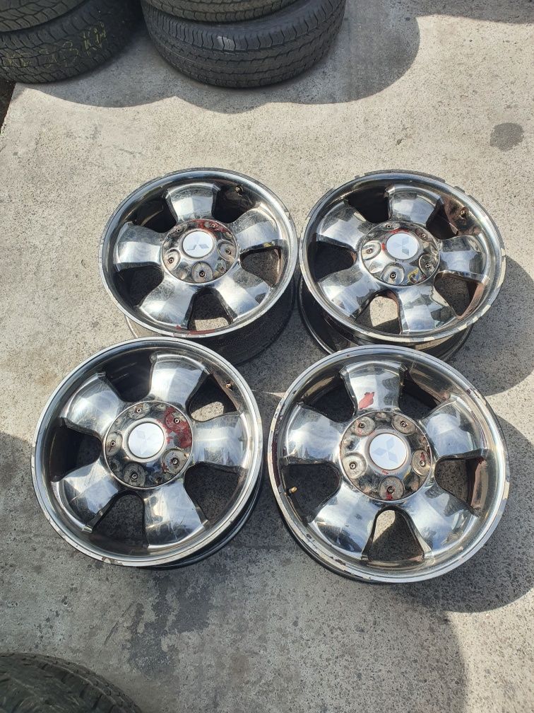 Диски Pajero R18 6/139.7 ЦО 67.1 8j ЕТ 31 4шт-14000грн.