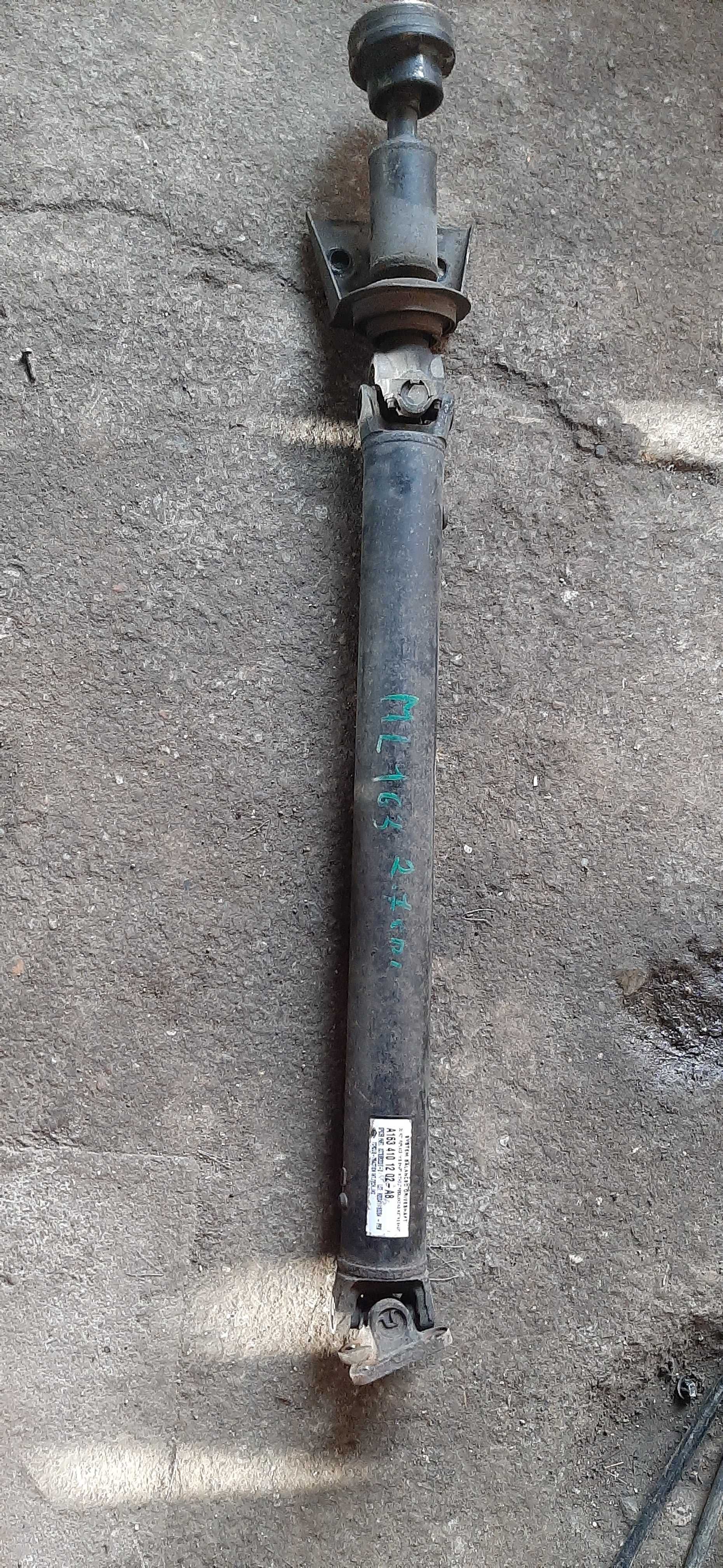 Wal napedowy tylny mercedes ml w163 2.7