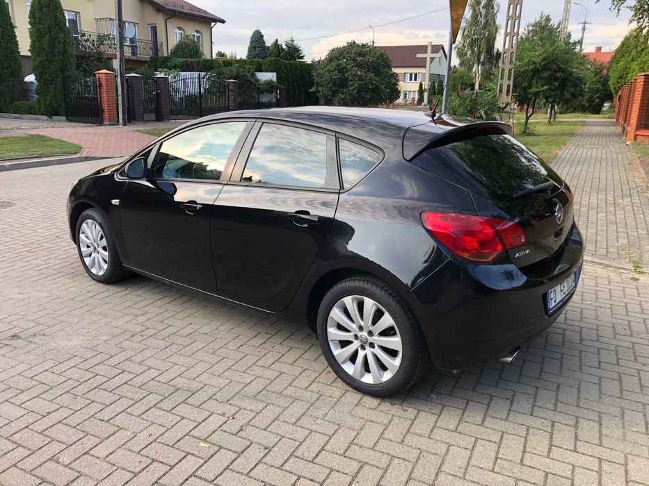Astra J 1,4Turbo Bardzo Ładna // Opłacona