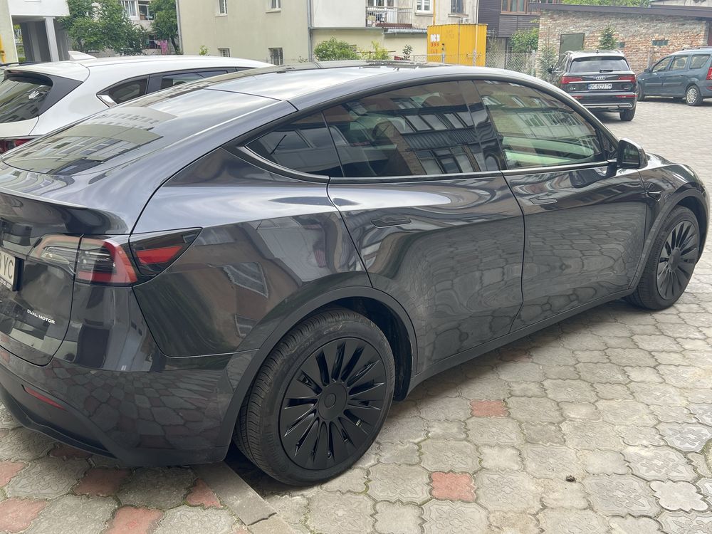 Оренда Tesla Model Y 2024, прокат автомобіля, під виплату.