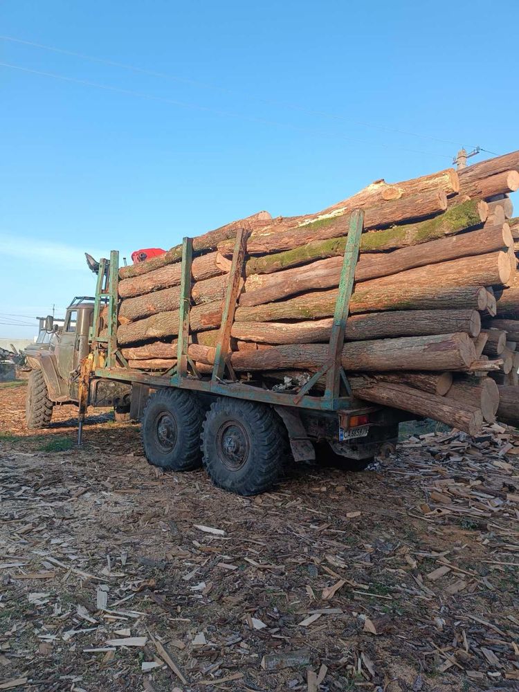 Продам УРАЛ лісовоз з маніпулятором 4320