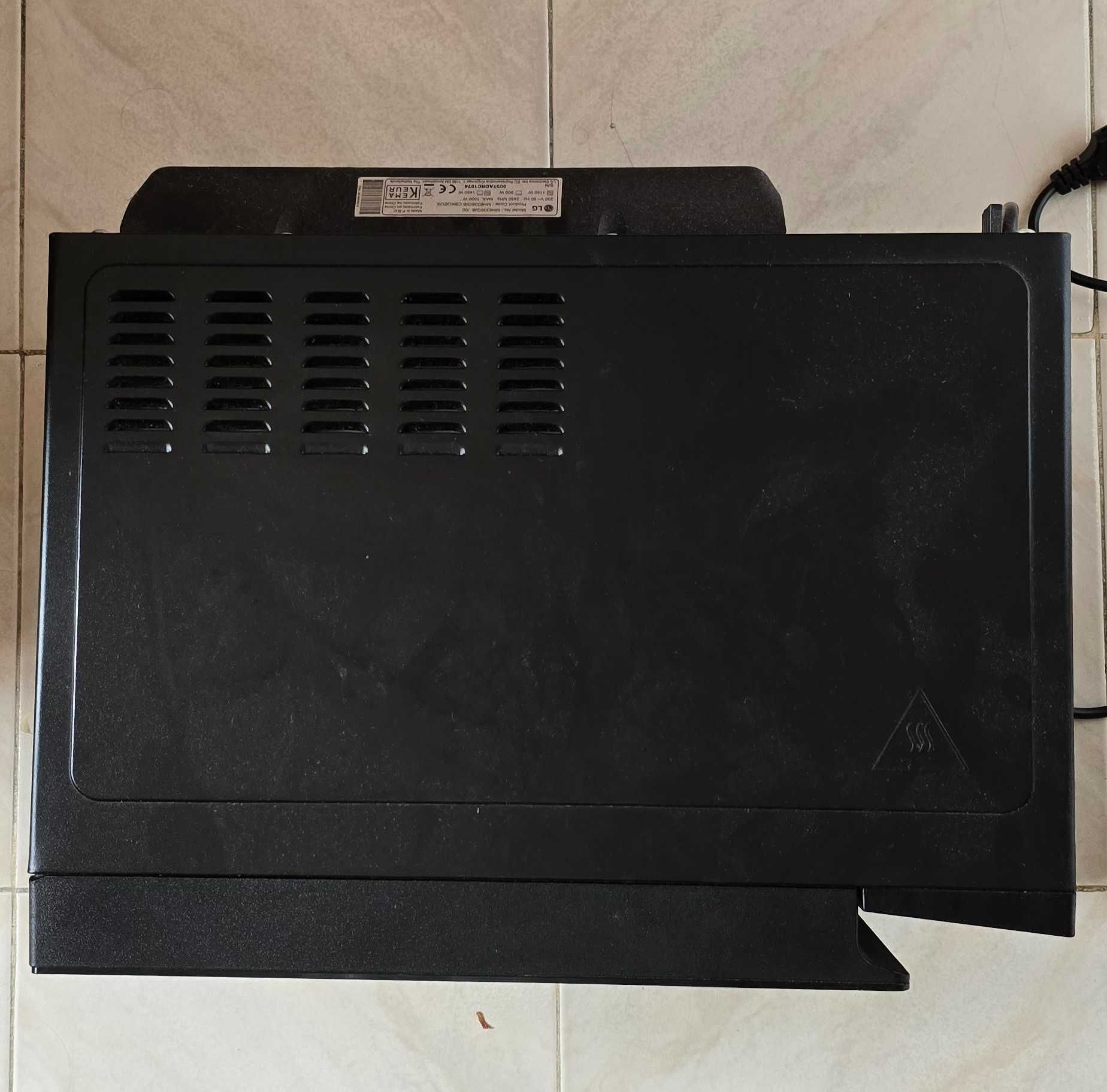 forno microondas LG avariado