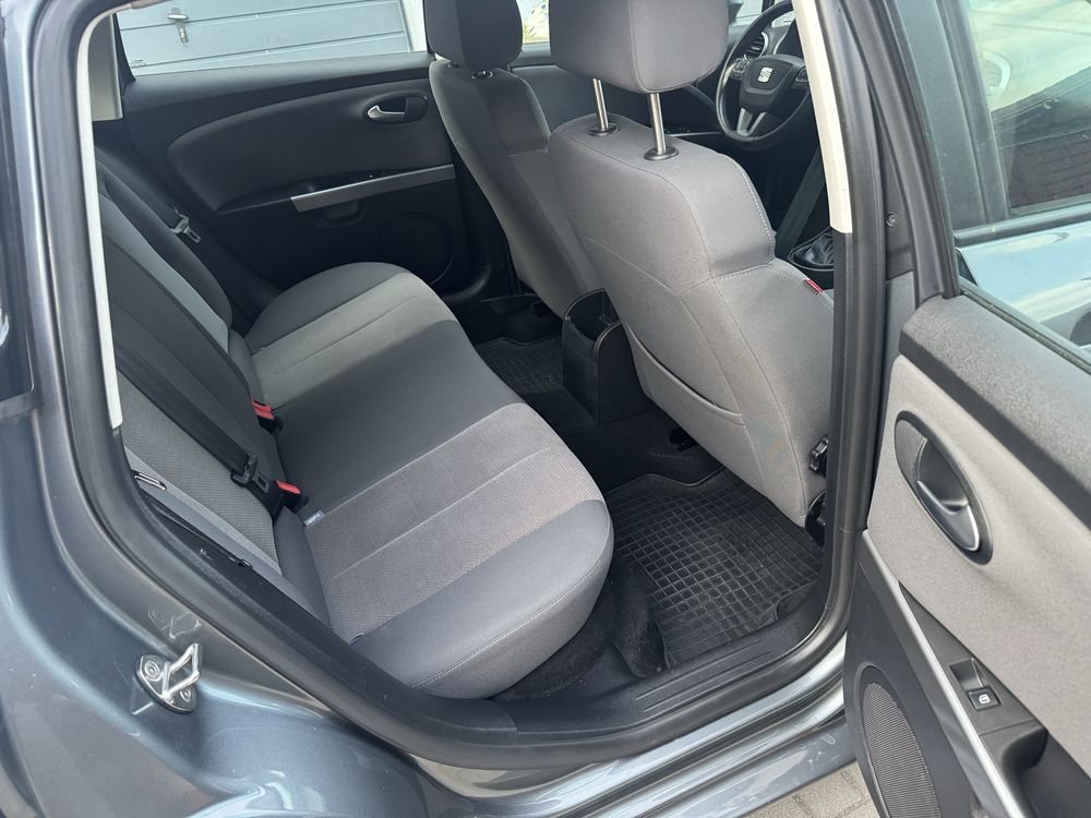 Seat Leon 1.4 125 KM sprowadzony 2012 zarejestrowany klimatronic navi