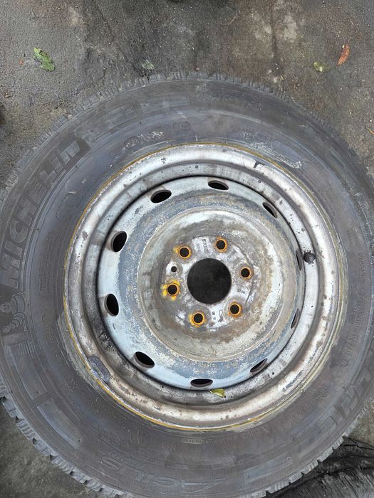 Iveco Daily III komplet felg 225/65 r16 et68 michelin ZIMA 22r.