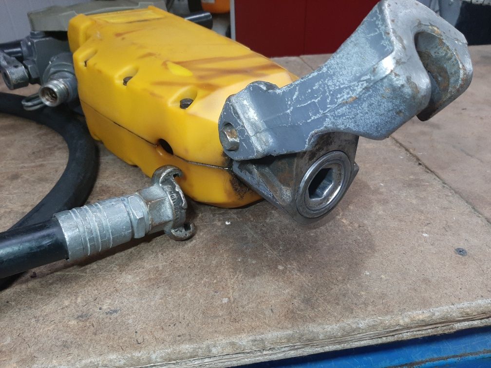 Wiertarka pneumatyczna do skał kamienia betonu Atlas Copco SRD 25E h22