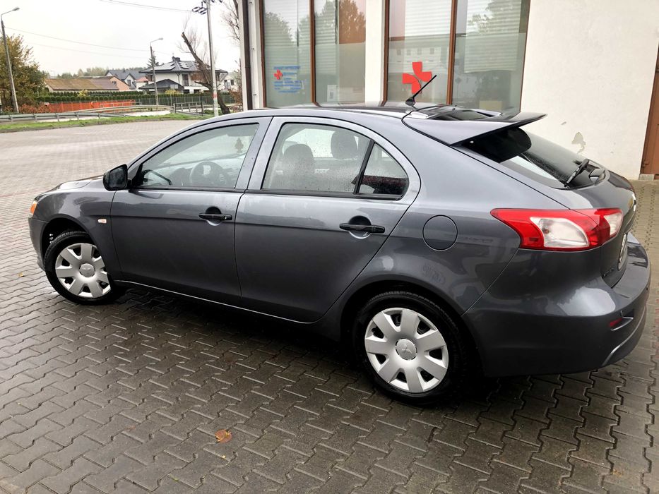 Mitsubishi Lancer 1,8 benzyna 143KM  Salon Polska