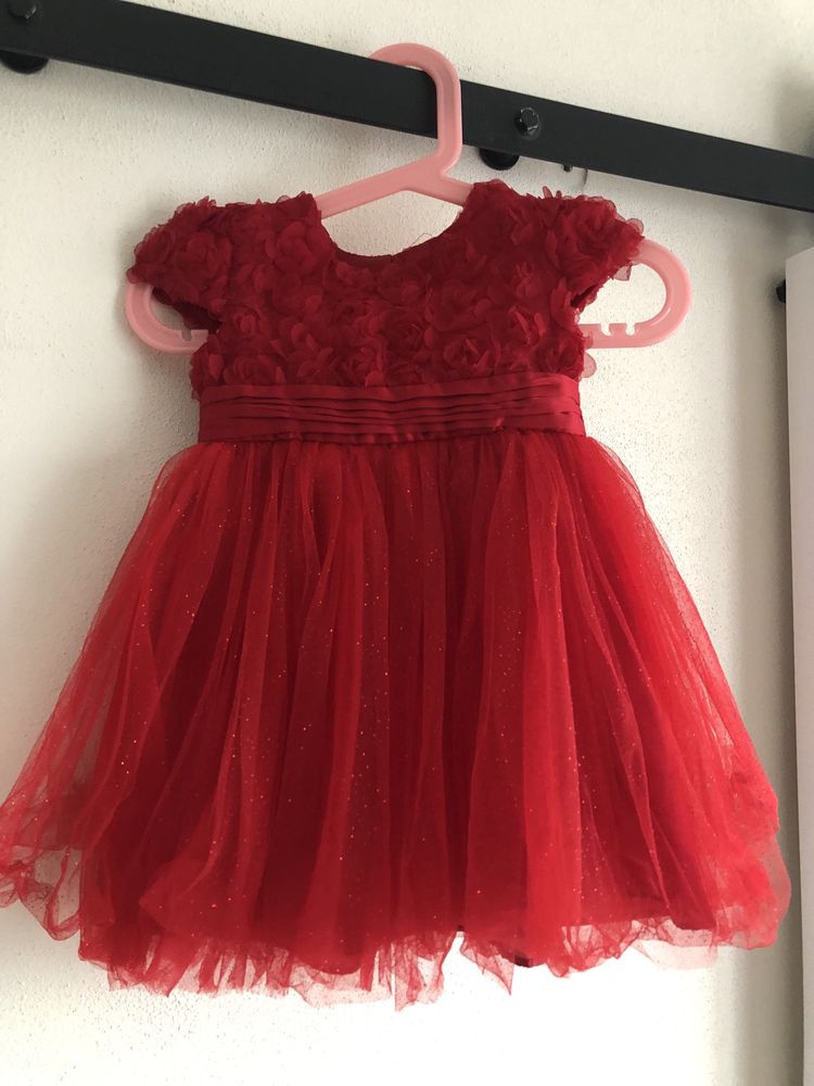 Sukieneczka czerwona