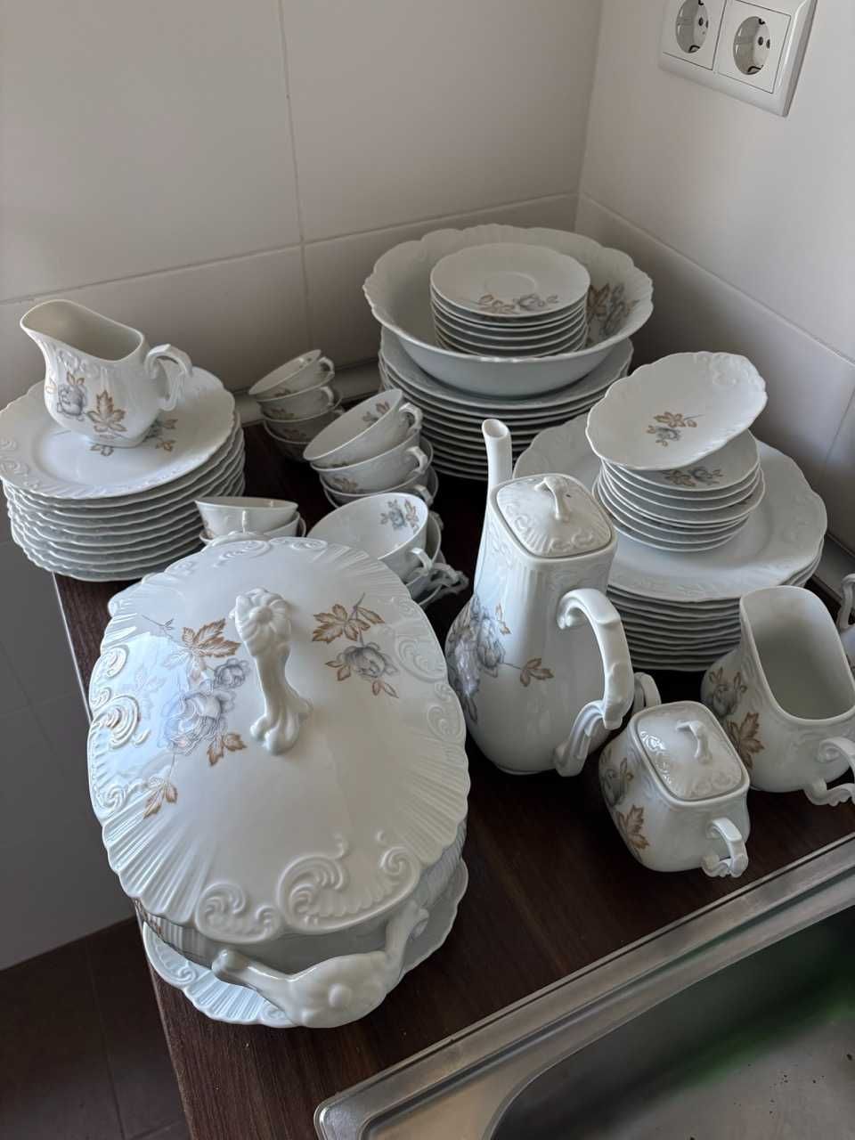 Conjunto de louça Vista Alegre