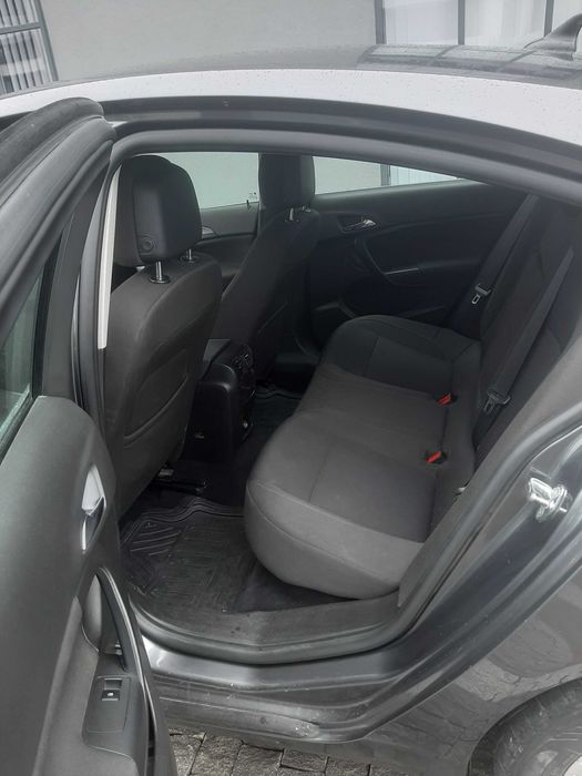 Опель Інсігнія 2012р,2,0д