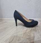 Buty na obcasie granatowe rozmiar 37