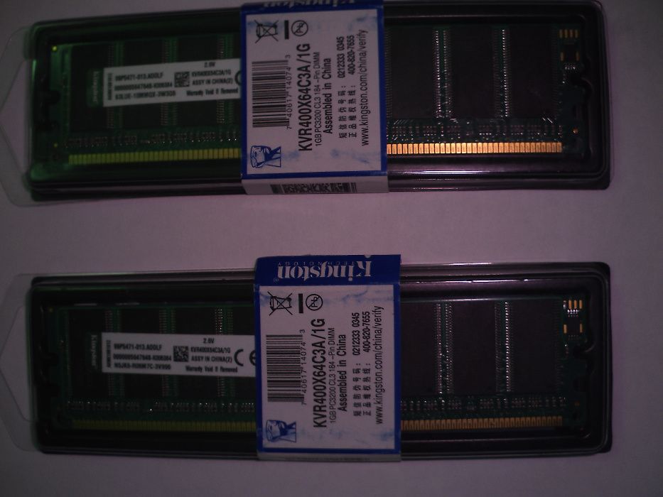 Оперативная память KVR400X64C3A/1G две планки