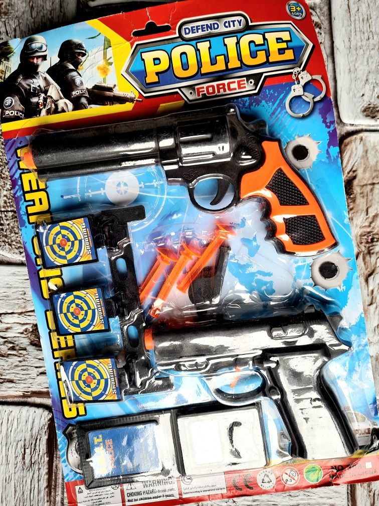 Nowy zestaw Pistolety + strzałki + akcesoria - zabawki dla dzieci
