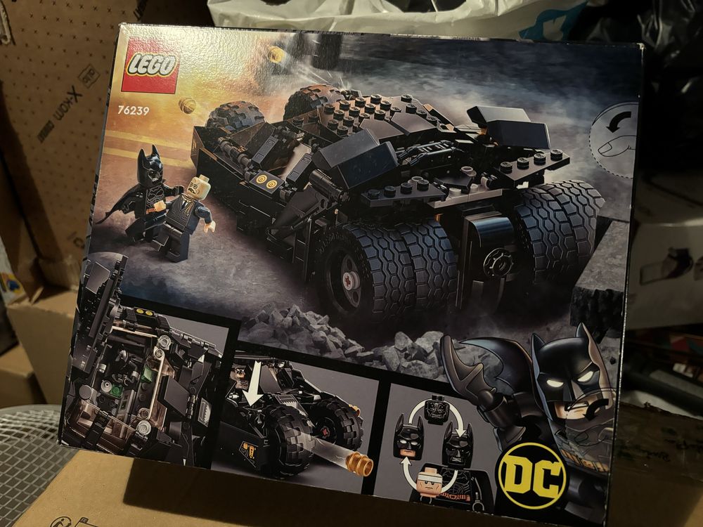 LEGO Super Heroes 76239 Batman Tumbler: starcie ze Strachem na Wróble