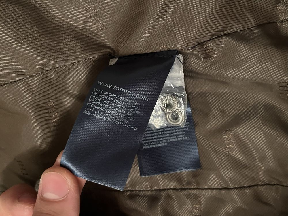 Tommy Hilfiger kurtka zimowa z kapturem