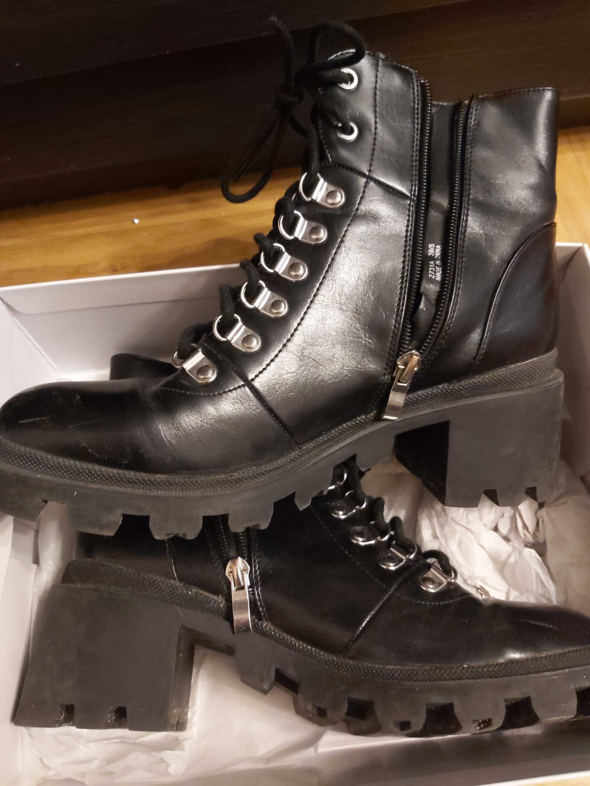 Botki, workery, trapery