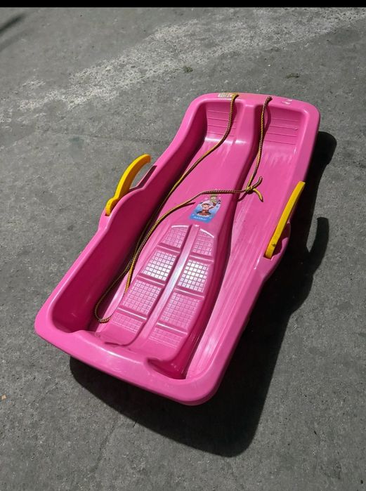 Sanki dziecięce różowe