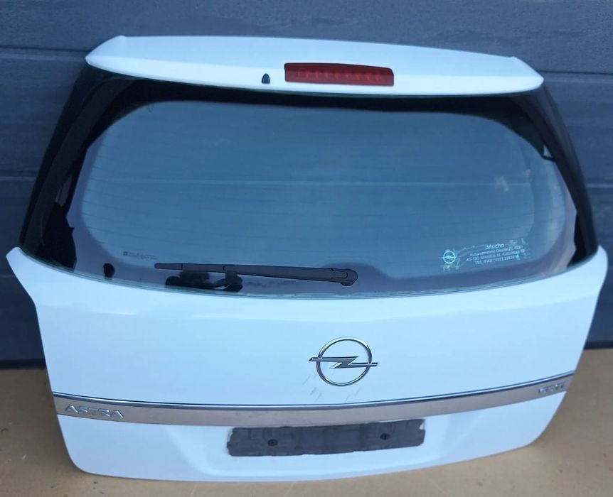 KLAPA BAGAŻNIKA KOMPLETNA -OPEL ASTRA H KOMBI-BIAŁA /Y474