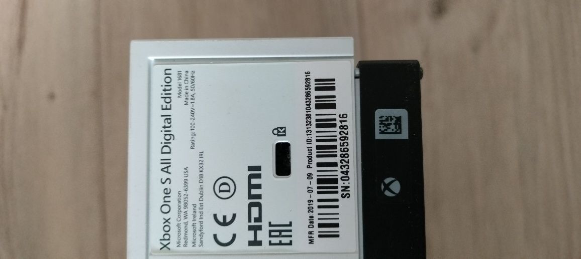 Xbox one S , Bez pada