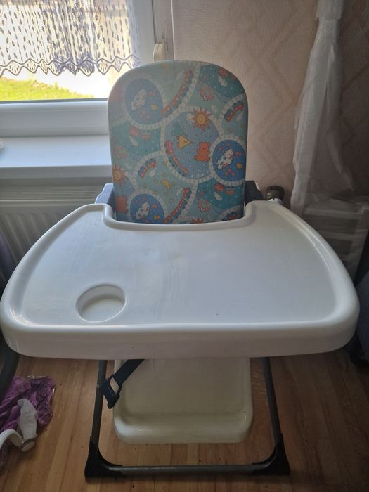 Krzeselko do karmienia