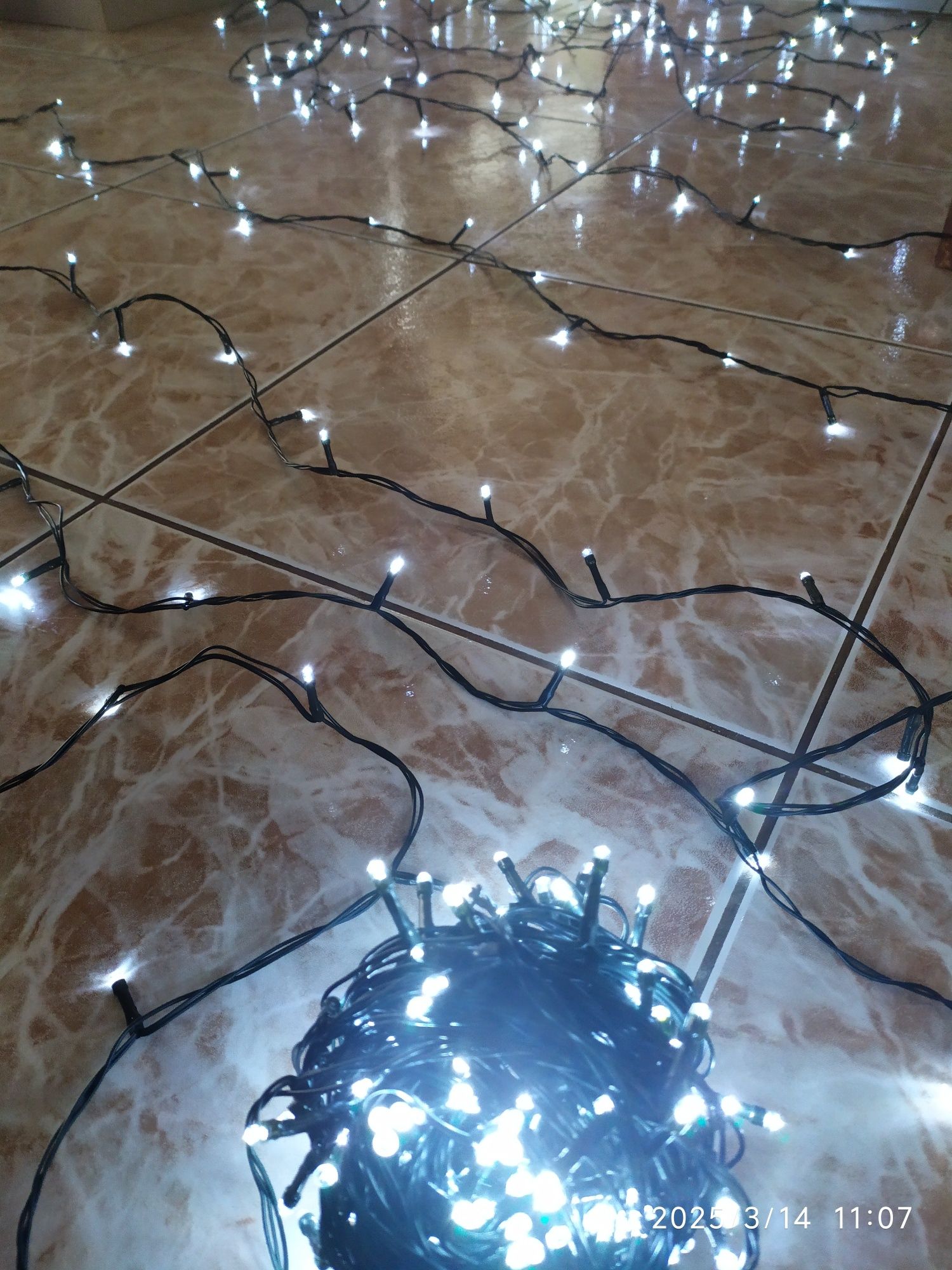 Lampki choinkowe LED 100 m .