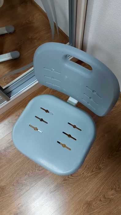 Дитячий стілець FunDesk - це зручний та сучасний стілець-трансформер.