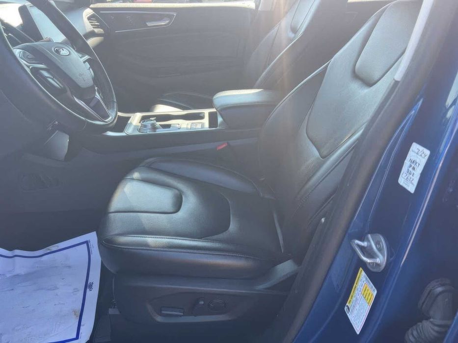 Ford Edge Titanium      2022