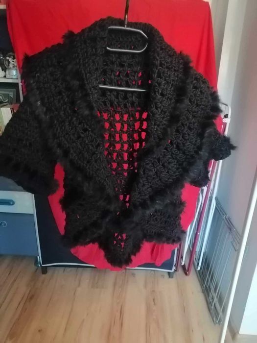 Bolerko ażurowe czarne