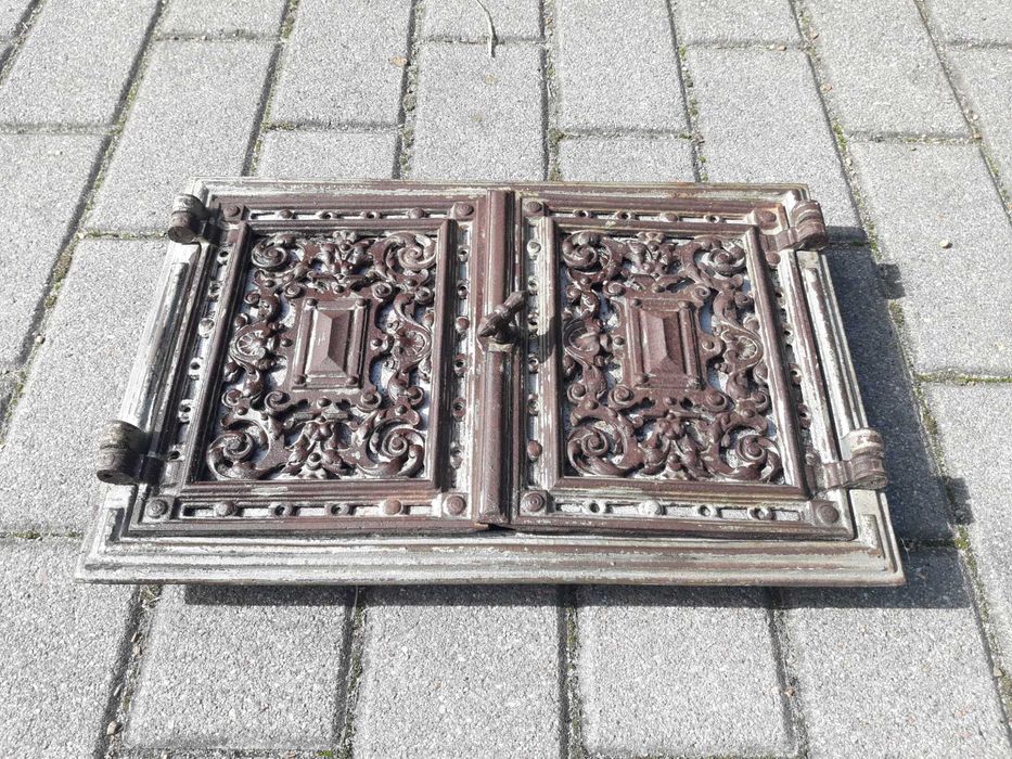 Stare zdobione ażurowe drzwiczki do pieca chlebowego kaflowego secesja